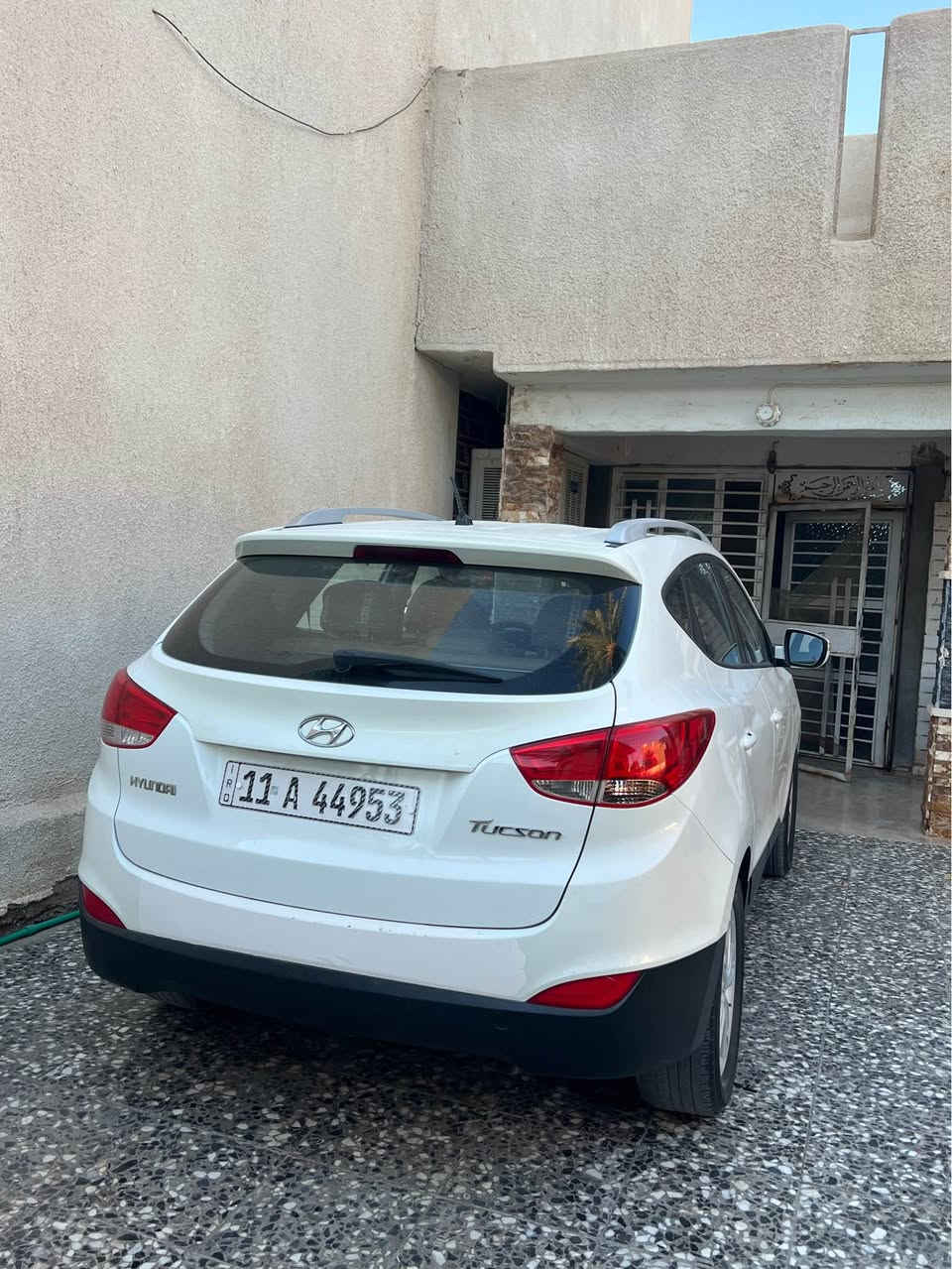 السلام عليكم 
للبيع توسان 2010 خليجي 
محرك 2400 دوش
بيها قطعة وحدة صبغ جاملغ امامي والباقي كفالة عامة
وما بيها اي نقص السيارة جاهزة
ماشية 103 الف كيلو
السعر 138 ورقة وبيها مجال بسيط
مكان السيارة بغداد المحمودية 
رقم الهاتف *********** بغداد, العراق
