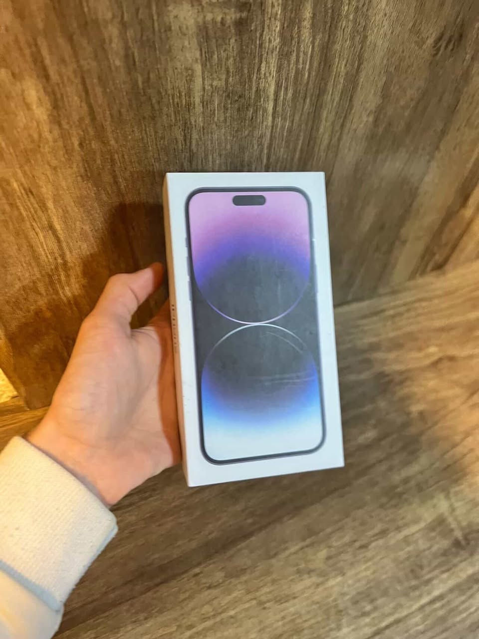 سلام عليكم ايفون 14 دبل سيم ذاكره 256 بطارية 89 جهاز جديد كلش سعر 830 مستعجل عل بيع جماعت 750 لا تجيني روح دور 13 (***********)
