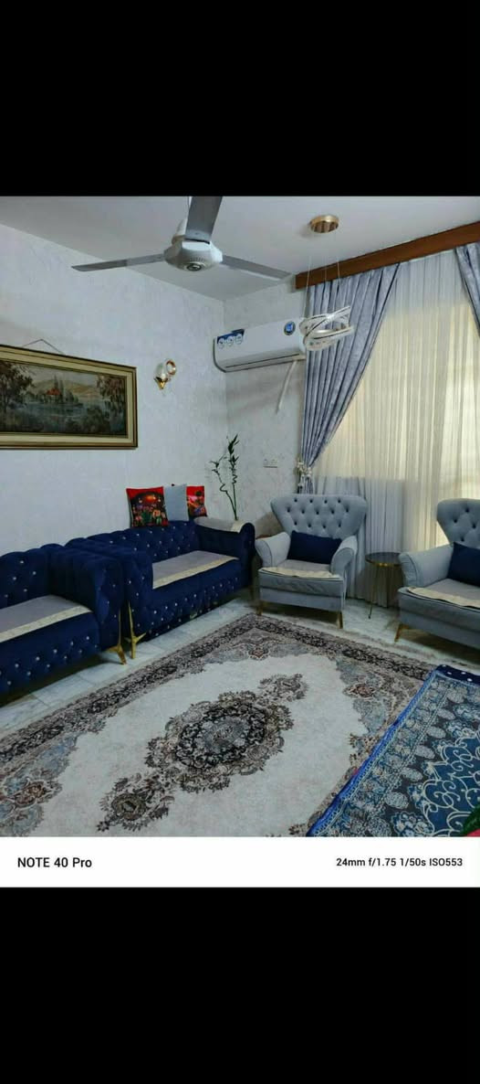 السلام عليكم بيت ٧٥ متر للبيع زراعي شاكر العاني قرب إفران الجوادين أول فرع ومن جهه شارع السوداني قبل النهايه بفرعين ومالبيت ركن
يحتوي على طابقين الأول طرمه وصحيات خارجية ووصاله ومطبخ وغرفه نوم وصحيات داخلية والطابق الثاني غرفه نوم وحمام وسطح البيت نظيف جاهز للسكن للاستفسار***********
