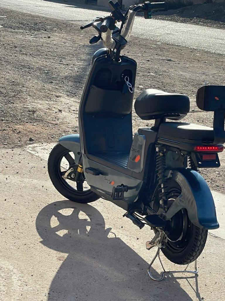 السلام عليك 

دراجه شحن للبيع حجم 16 اربع بطاريات ملف 500   4 سرع مثبت سرعه بلوتوث لايت عالي ناصي اشاره يمنى ويسره السعر 280 وبيعة مجال المكان حي الجهاد 
للاستفسار خاص


**إذا كنت صاحب هذا الإعلان وتريد حذفه لأي سبب، رجاءا أرسل رسالة إلى الدعم الفني**