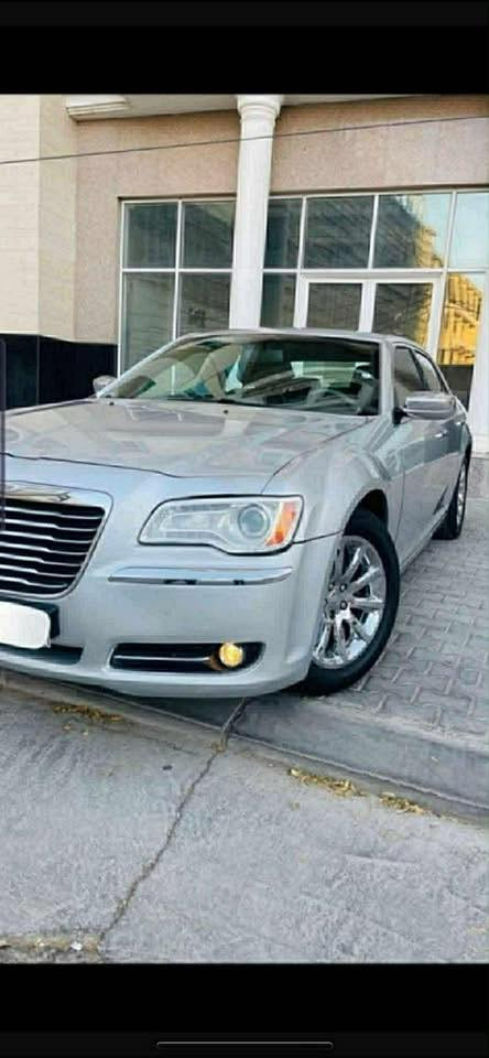 السلام عليكم اوباما موديل 2014 نظيفة جدا فول مواصفات  كير  و محرك كفالة و حدادية مضبوطة و تخم تايرات جديد متوئمة شرط الحاسبة ارقام و سنوية شرط تطلع محافظات . بيها  كصة وحدة . السعر 51 ورقة بيع مستعجل . المكان البصرة ‭0788 779 3457‬
