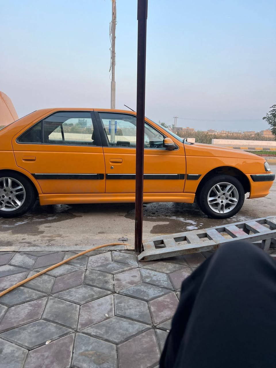 السلام عليكم.
بيجو بارص للبيع موديل 2024 بسمي تحويل ثاني كفاله ماشيه 34 الف غاز بانزين رقم واسط حره سياره ع وضع الشركه تجي وشوف بعينك.مكاني الكوت
رقم التليفون ***********
