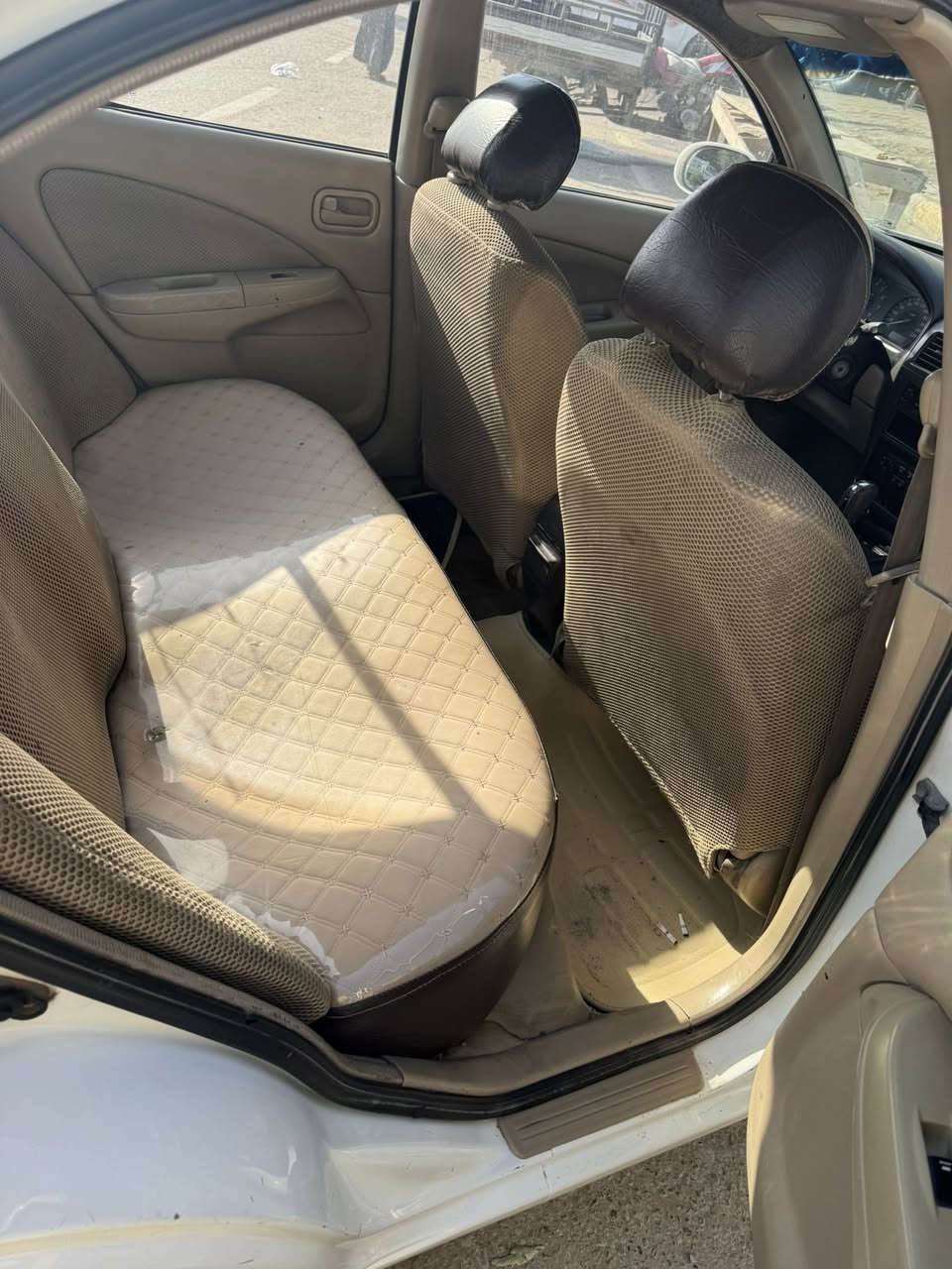 نيسان سني كوري موديل 8 ماشيه 200 الف رقم بغداد تحويل ثاني يوم مكفوله من الضربه القويه مكفوله من الصبغ العام جاهزه من كلشي السعر 95 وبيه مجال  بسيط الاتصال بالرقم  *********** مكان السياره واسط
