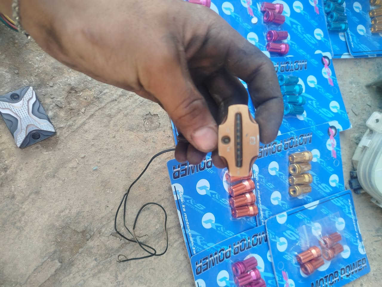 سلام عليكم غراض نواعم ماكس للبيع بيهن اصلي وبيهن وكاله توصيل موجود *********** فقط واتساب
