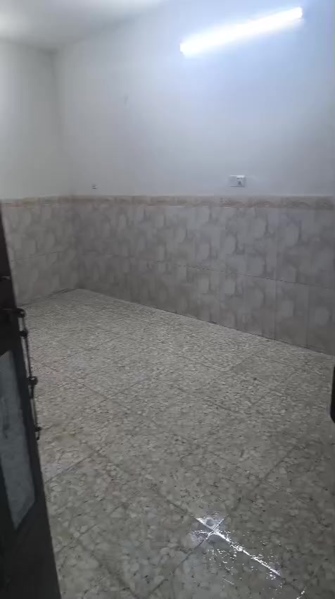 السلام عليكم بيت الإيجار زعفرانيه أربع شوارع طابق واحد مساحه ١٠٠ متر ستفسار على رقم ***********
