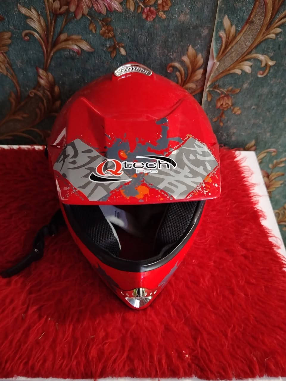 السلام عليكم خوذه امزون ام3 قفاله نضافه 100٪ كدامك قياس اسمول السفنجات مالتها تنفصل طباقات سعره ٥٠ الف مكاني بغداد حي أور ***********
