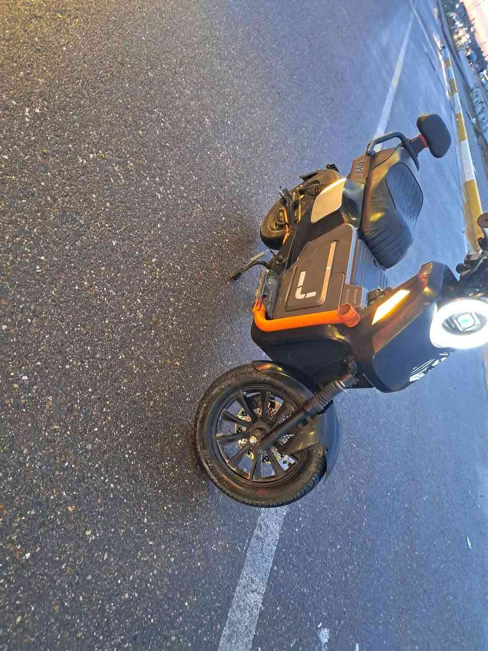 سلام عليكم
سلام عليكم دراجه شحن اج 3البيع 5بطارية   حجم صغير جديد16انبير جهاز اندار سعر450بيهه مجال بصيط 
سؤيج بصمه تشغيل عن بعد بريك هدالؤريك دك بريك حساسات اماميه وخلفي سرعتهه 70تواصل واتساب 9647768599489عنوان البياع حي الجهاد
