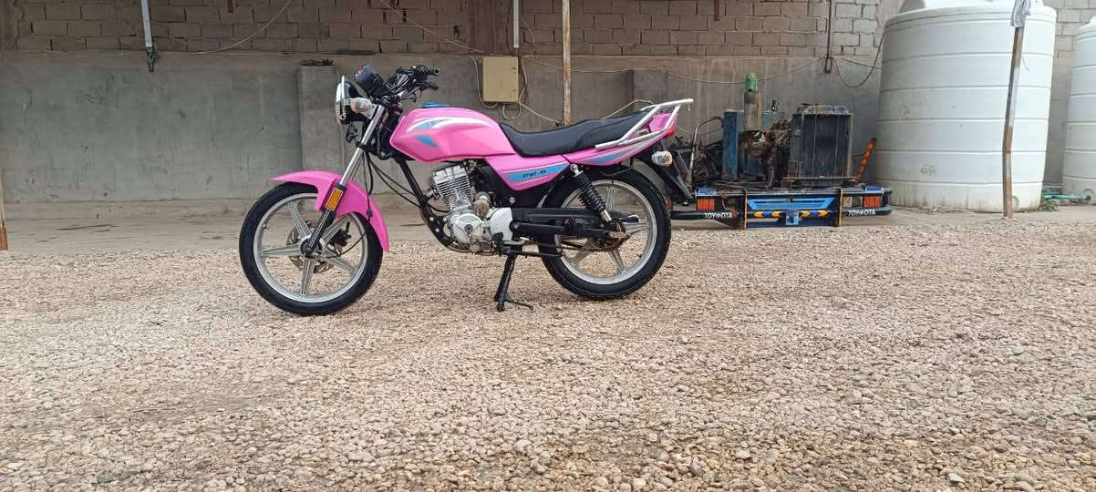 السلام عليكم
دايون عضم موديل 23 اوراق استنساخ كامله 
كفاله عامه السعر ٨٥٠ وبيها مجال 
مكاني حله ابو غرق 
***********
