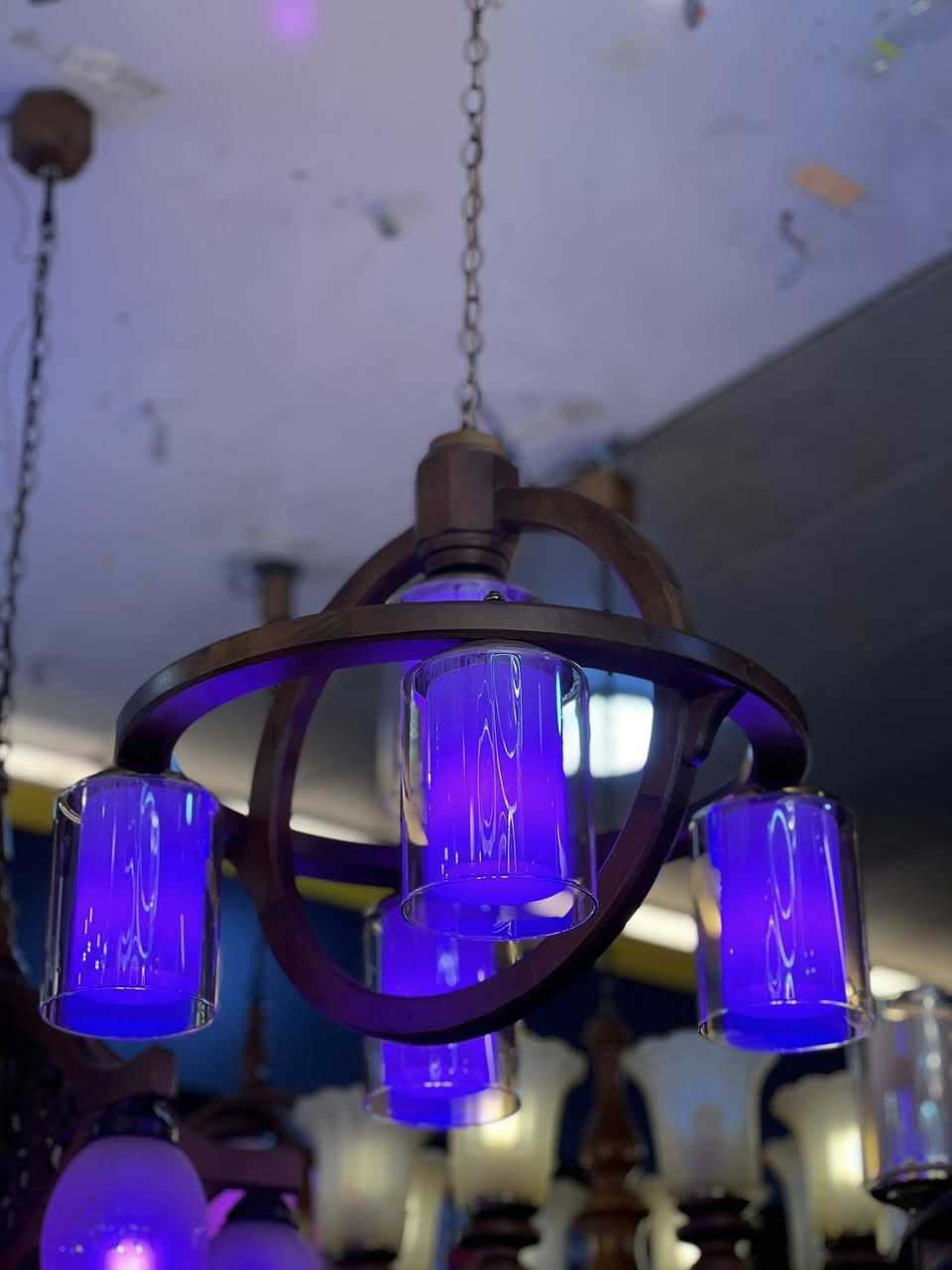 تحية تحية طيبة 🤍وصلنا حديثاً ثريه خشب ملكي سقفي اسعار مناسبه 🔥🟨تتوفر خدمة توصيل لجميع محافظات العراق🟢🟣العنوان : الناصرية - الصالحية - شارع الوقائي قرب السريع للاستفسار اكثر مراسلتنا على الخاص او الاتصال على الرقم التالي : ‏‪0783 724 6249‬‏او المراسلة على الواتساب رابط قناة  التليجرام : https://t.me/alnoor_lightاناره #اضاءه #ثريات #مودرن #براكيت #ثريه #كهربائيات #مصابيح #انارة_حديثه #لدات #ديكور #ديكور_مغربي #العراق #البصره #ذي_قار #بغداد #كربلاء #النجف #الكوت #ميسان #صلاح_الدين #الانبار #نينوى #اربيل #دهوك #الموصل #سامراء #السماوه #بابل #الحله  تتوفر خدمة توصيل لجميع محافظات العراق🟢🟣العنوان : الناصرية - الصالحية - شارع الوقائي قرب السريع للاستفسار اكثر مراسلتنا على الخاص او الاتصال على الرقم التالي : ‏‪0783 724 6249‬‏او المراسلة على الواتساب رابط قناة  التليجرام : https://t.me/alnoor_light  #اناره #اضاءه #ثريات #مودرن #براكيت #ثريه #كهربائيات #مصابيح #انارة_حديثه #لدات #ديكور #ديكور_مغربي
