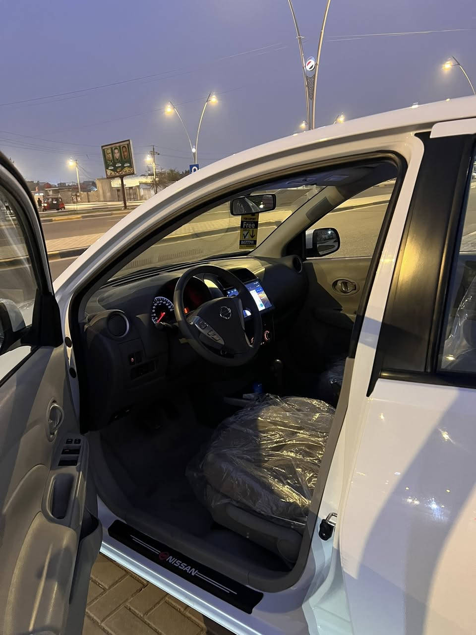 السلام عليكم نسيان موديل 2024  هندي فول مواصفات ويلكب تبريد خلفي جام كهرباء شحن لاسلكي  شاشه تحكم ستيرن بسم شركه أبواب الرحمه  ماشيه 23 كيلو سياره جديده حيل المكان البصره القبله الرقم ***********
