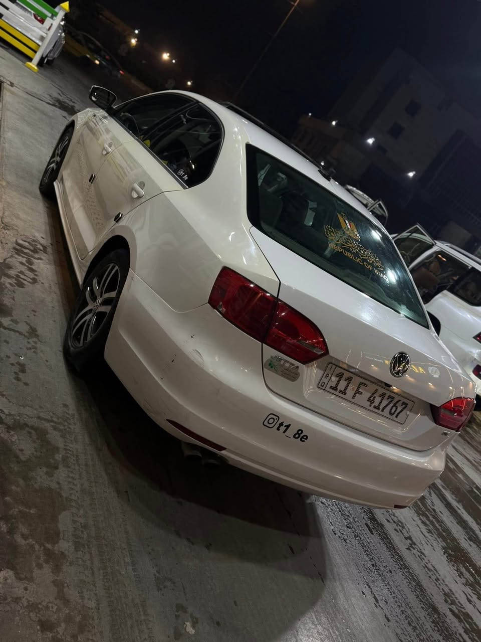 جيتا ٢٠١٤
رقم بغداد الجديد بأسمي
گير مكينه تبريد شرط
السياره ماشيه 170 الف(كيلو)
فول مواصفات 
بصمه 
كشن السايق كهرباء
جامات اوتو
بصمة ابواب
بصمة صندوك
فتحة
هيتر بالمري
تدفئة كشنات
شاشه كبيره لمس
سبورت
كشنات تحكم كهرباء
كروز سرعه
بيها ٣ قطع صبغ بدون ارباك او حادث قوي صور الحادث بل منشور
سيارة غير حادثها بامريكا مابيها اي حادث او ضربه وصور 
الحادث ناشرها ويا الصور
السعر 118$ وبيها مجال
 *********** موصل, نينوى
