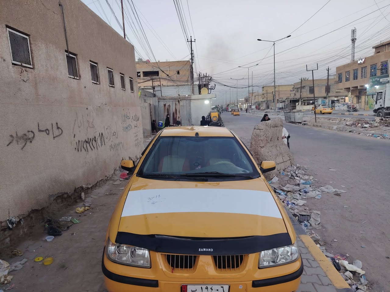السلام عليكم سمندمديل ٢٠١١ سياره مرتبه خير من الله كير مكينه صدر امامي خلفي جديد جاهزه معمره هلالات وصبغ حزام سياره جاهزه ما عده تبريد نقصه كمبريسر رقم بابل تحويل مباشر مصفره هيئه وغرامات  اكاتب مروري راعيهه يريد تحويل السعر ٢٥ بيهه مجال وترهم مروس مكاني بغداد ***********وتساب الحسينيه مال راشديه اتصال***********غرفه حلوه مرتبه

