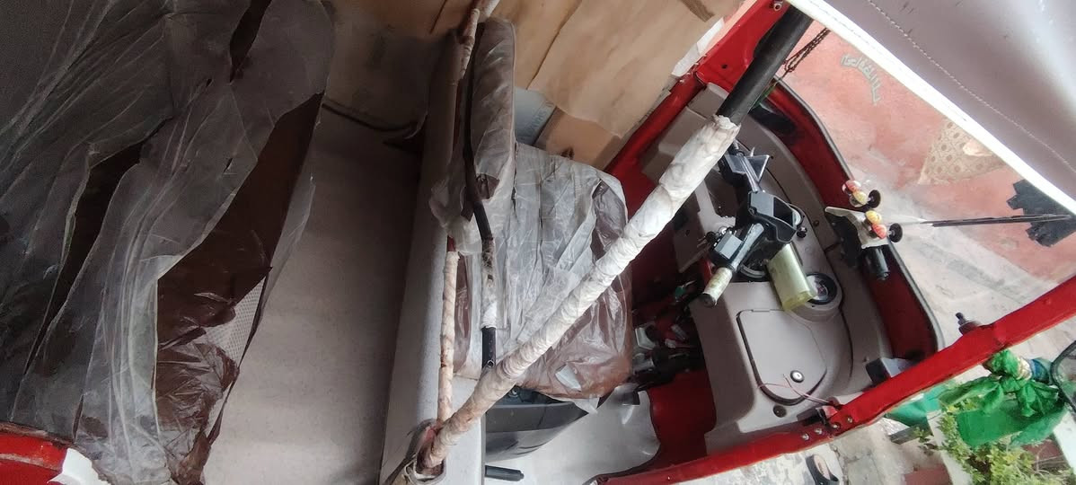 السلان عليكم
التكتك للبيع بيها ضربة مثل ما موضح بالصورة والدوسات معمرة موديل 18  التكتك خير من الله من ايدك للشارع للاستفسار ***********
السعر 4 ونص العنوان بغداد جسر ديالى
