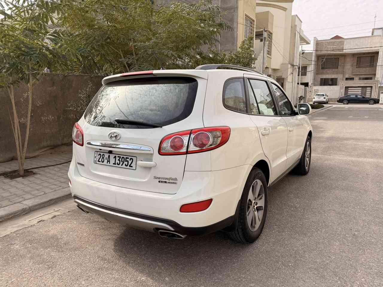 سنتافي 2012 شركة العامه  قطعيتن جاملغ تبديل وجاملغ نص صبغ مثل ما موضح بالسونار سيارة نضيفه مال جناي ماشيه ١٦٨ الف كيلو محرك ٣٥٠٠ المرغوب ٣قطع تبريد وكشنات مخمل وباقي المواصفات معروفه سياره حلوه ونضيفه رقمها نجف انكليزي بأسمنه سعرها ١٦٢ وبيها مجال بسيط ما متواجد ع الفيس واتساب ***********
