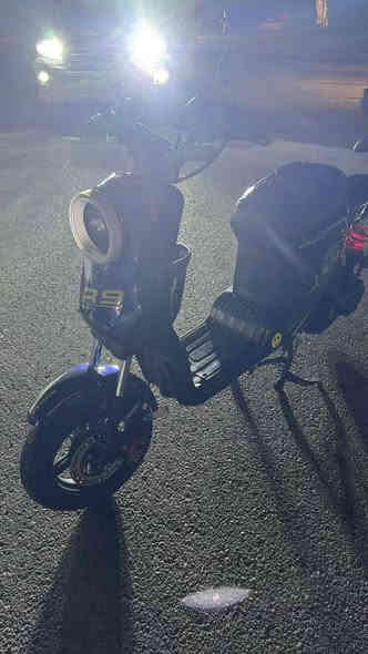 للبيع دراجه شحن
نوع R9
بطاريات كبار حجم 
لايتات زنون عالي ناصي 
دبل اشاير 
نضام بارك 
بلوتوث 
رجوع الى خلف 
بريكات دهن 
سعر 450بيه مجال
حي جهاد الأطباء 
رقم تلفون ***********
