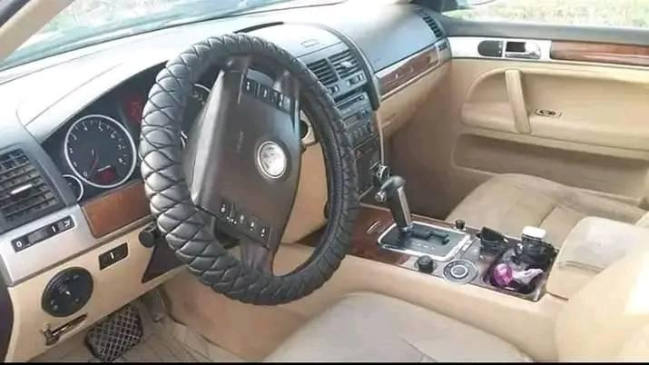 ڤۆکسواگن مودیل 2007 رەقەم هەولیر یەک پارچەی هەیە بی ناوگردن گیرومەکینە یابانی بەشەرت نرخی 75 $  *********** أربيل, العراق
