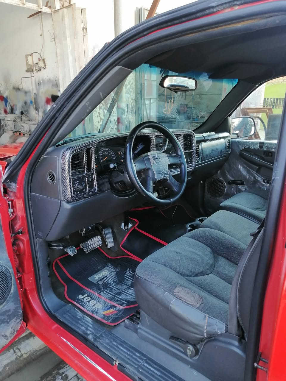 سلام عليكم سياره سلفادور مديل2004مزاد سته برغي معامله كامله سياره جديده معنه الكلمه تجي وتشوف بعينك تخم تاير جديد حداديه جديده كير ومكينه  مكفولات  رقم ***********
