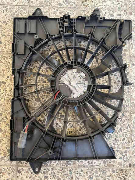 شباب عندي ادوات ترافرس ٢٠٢٥ للي يحتاج منهم شي بالخدمه يراسلني واتساب
***********
ماطور مروحه شغال ع فحص 
هلال لايت جهه اليمين هو والنيكل
واتر بم بس بي نقص الفيشه 
هيتر بي بعض الكوعات سليمه والماطورات
دشبول طاك ايرباكه 
دعاميه تحتاج تصليح فايبر كلاس 
ملاحظه كل الادوات موديل ٢٠٢٥
