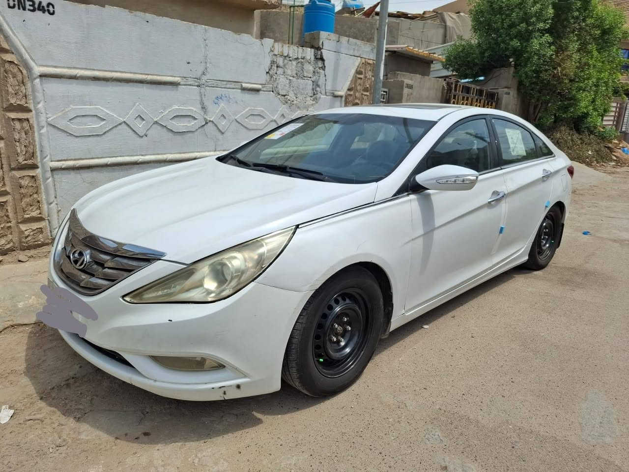 السلام عليكم للبيع سوناتا موديل ٢٠١١ فول مواصفات بصمه فتحه كشنات كهرباء تبريد شغال ثلج صدر امامي وخلفي نص عمر تخم تاير نظيف كير ومكينه ممتازات بيها حادث بالجاملغ الامامي عكس السايق والجاملغ الخلفي صفحه السائق وتعمير في الدواخل بدون كص فقط تعمير والسياره مصبوغه عام السعر جدا مناسب ٦٨ رقم بغداد انكليزي 11 وهزه جديده مكاني الدوره ابو دشير رقم الهاتف *********** بغداد, العراق
