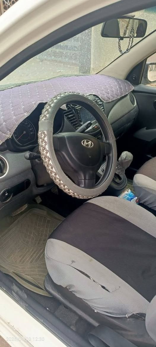 هونداي i10 موديل 2013 ماشيه 111.200 بيها بداية تبخير رقمها اربيل مكفوله من الضربه والصبغ مكانها النجف السعر 65 للاستفسار *********** أو راسل خاص
