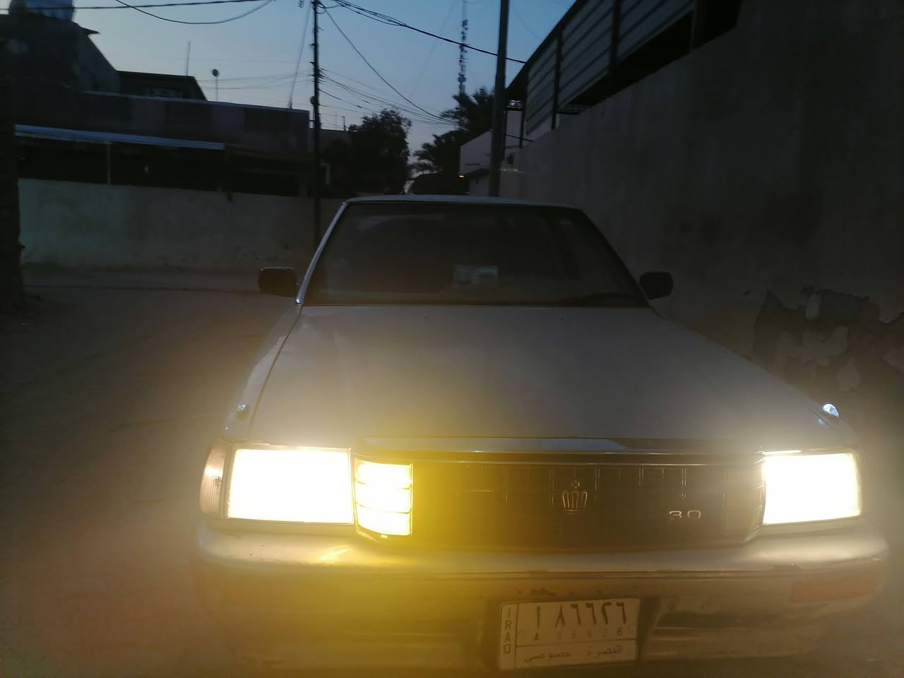 السلام عليكم سياره هارتوب للبيع نقل جثه رقم بصره مكينه ثنين ونص السياره حلوه مكينه وكير وحداده حلوه السعر 28العنوان البصره القرنه رقم الهاتف ***********
