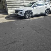 توسان موديل ٢٢ خليجي رقم بغداد ماشية ٥١ الف قابل للزيادة مكفولة بيها ط...