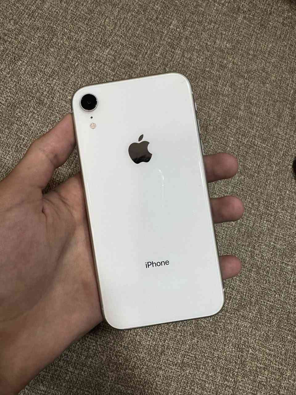 ايفون اكس ار للبيع iphone xr
ذاكرة 128g
بطارية 80
مبدل شاشة اصلية
جهاز نظيف مثل متشوفون بالصور
السعر 125 الف
للاستفسار واتس اب 
***********
