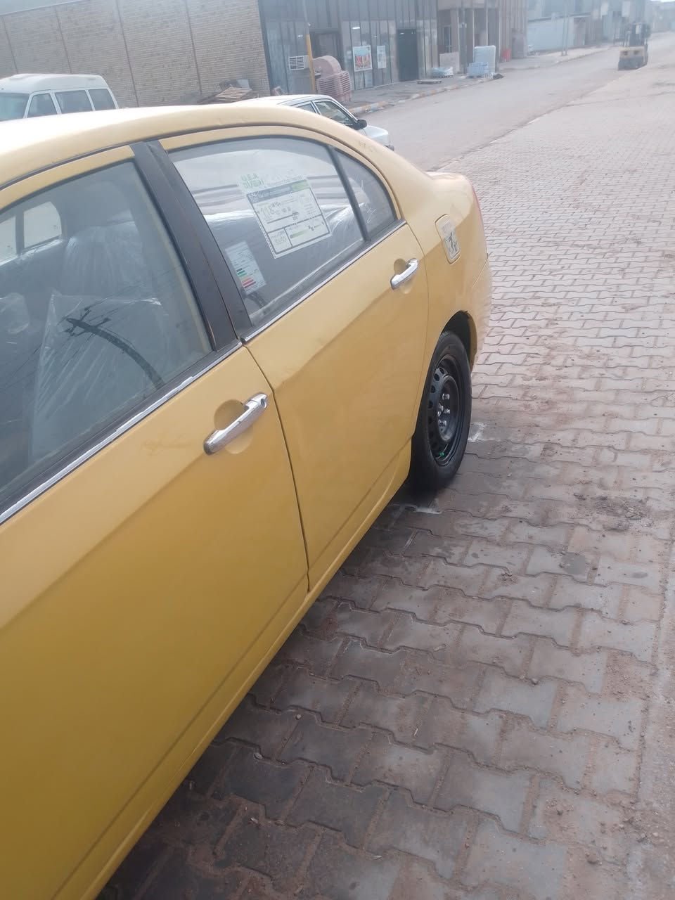 ليفان 620رقم واسط موديل 10سنويه 27هيئه وغرامات مصفره مكفوله من الضربه والتبديل سياره جاهزه سعرها 33 الاستفسار***********//***********مكان واسط
