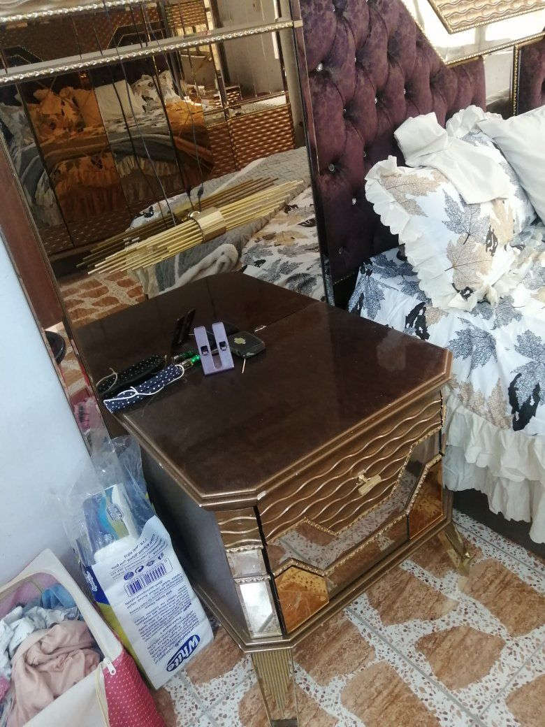 السلام عليكم عندي هاي الغرفه للبيع ٩ قطع خشبها ثكيل  درجه اولى أخذها ب٣٢ ورقه اريد ابيها بسبب السفر رايدتها ٢ مليون ونص الشرايع يعلق واني اجاوب ان شاء الله


**إذا كنت صاحب هذا الإعلان وتريد حذفه لأي سبب، رجاءا أرسل رسالة إلى الدعم الفني**