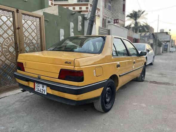 السلام عليكم      مكلف بالنشررر
بيجو جي ال اكس 2009. مكفوله بدون صبغ عده داير خلفي   مكينه كير حداديه تبريد كله مكفول.   السياره جاهزه وكامله مابيها اي نواقص   ارقام انكليزيه مصفره هيئه  وغرامات.   السعر 32    مكان بغداد الامين 
للاستفسار ‭٠٧٧١ ٨٨٤ ٩٧٢٤‬
