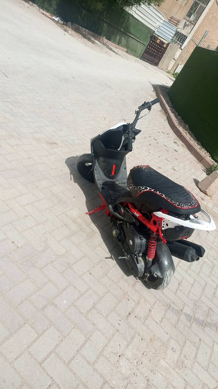 سلام عليكم هاي دراجه ماكس مال لعب الدراجه 49 ونقص بس سلف نص هندر تشتغل مكاني بغداد  زيونه وهاذه رقمي بي واتساب ***********
