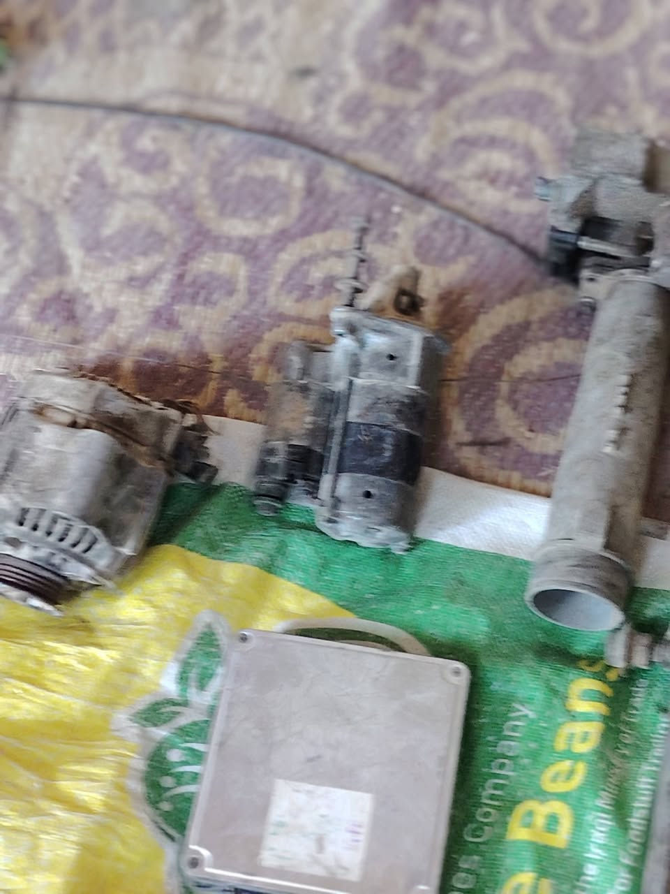 غراض مارك عضم 
للبيع vvtرقم الموبايل***********
