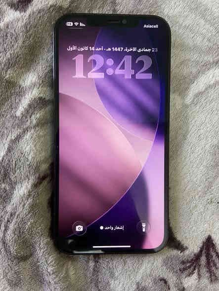 ايفون 12 برو ماكس ذاكرة 256 مامفتوح  بطارية 77 كلشي بي شغال بس الكاميره بيها اهتزاز فقط سعره 450 واتساب (***********)
