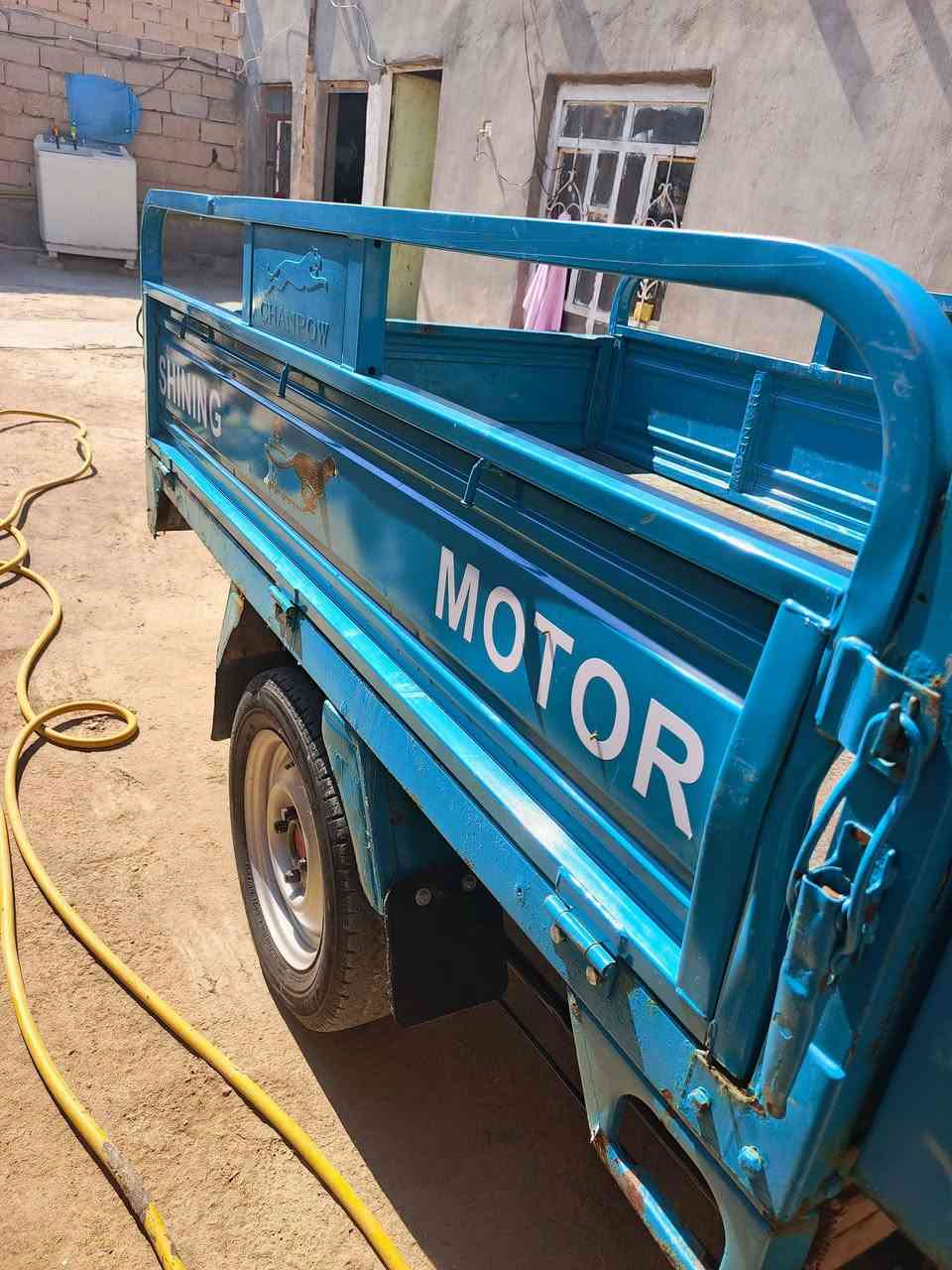 عمي سلام عليكم ستوته البيع موديل 2021 اوراق أصولي مكفله كفاله عامه بس المحرك مفتوح السعر 1600 وبيه مجال حك الجيه المكان الحله قضا القاسم وهذه رقمي *********** وخابر وتدلل
