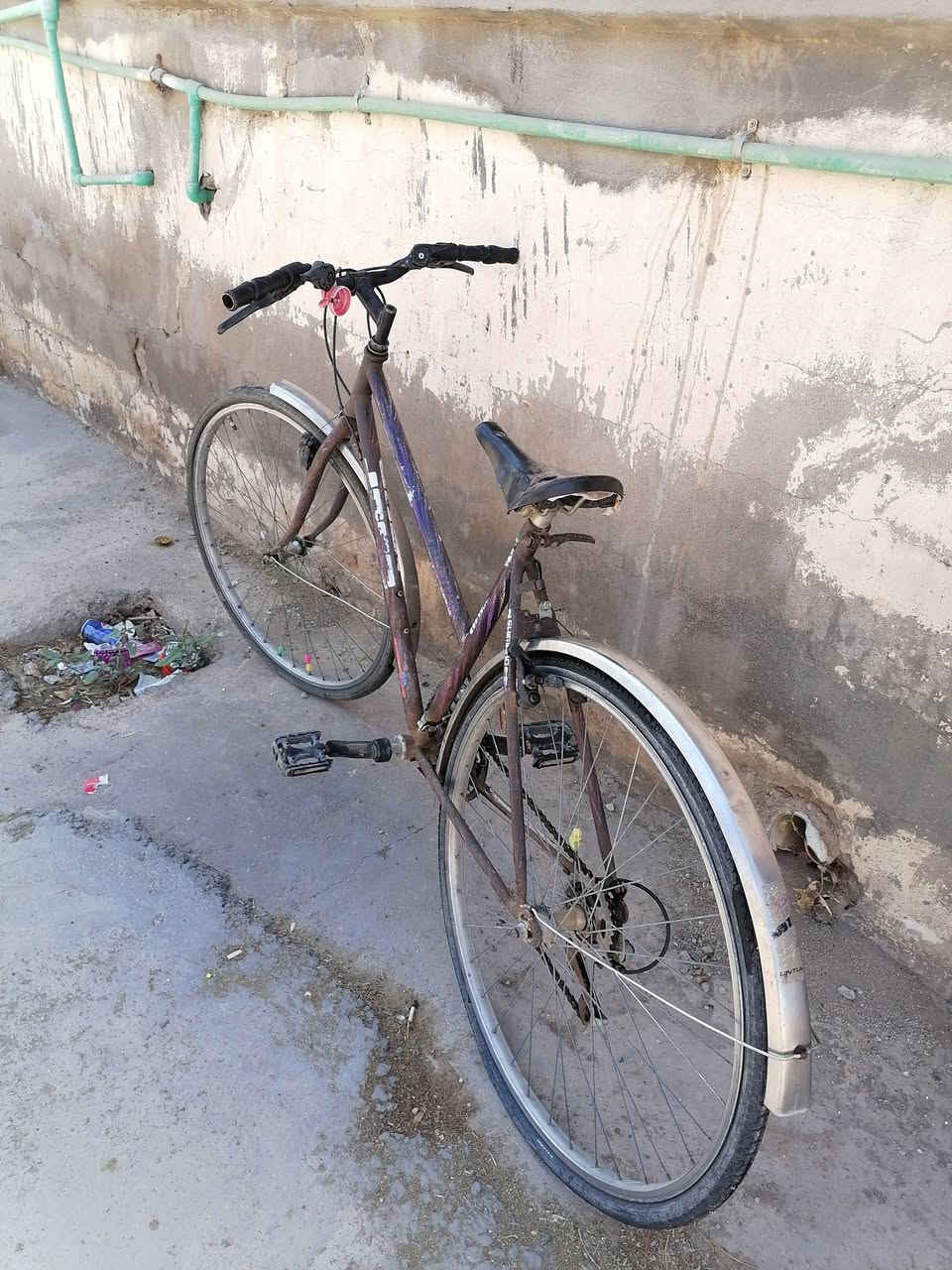 باسكلات عدد ٢ للبيع ياباني اللون الوردي ب ٧٠ جاملغ الوردي موجود  بنفسجي  ٥٠ نظيفات استخدام  شي قليل التواصل على الرقم *********** واذا ماعندك رصيد رمش
