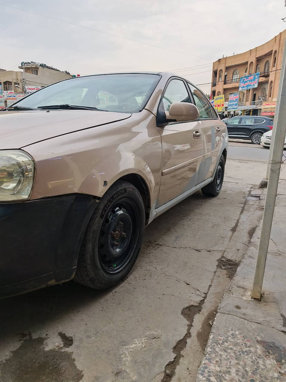 السلام عليكم
فورنزا للبيع 
موديل 2007 محرك وكير مكفول 
محرك 2000 دوش 
مصبوغة عام للجمالية 
السعر 55وبيها مجال 
 السيارة بأسمي وتحويل ثاني يوم 
العنوان بغداد 
الرقم ***********
