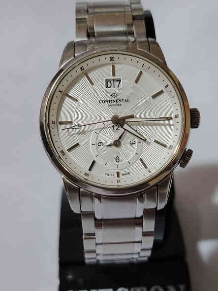 ساعات رجاليه
كلمن وسعرها
للحجز والاستفسار راسل الخاص
او ارسال صورة الساعة الي واتساب الرقم
***********
