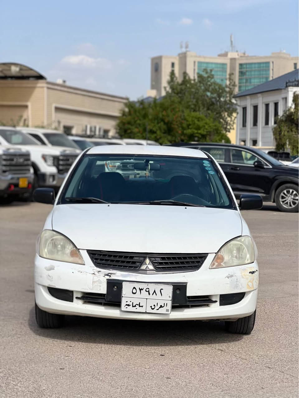 لانسەر ٢٠٠٧ ٣ پارچە بیناو گرتن پشتو پێش کەپس گیرو مەکینە تەقەو رەقە هەموی بەشەرت زۆر خاوینە چوار تایەی تازەی لەسەرە توندو تۆلە 
*********** أربيل, العراق
