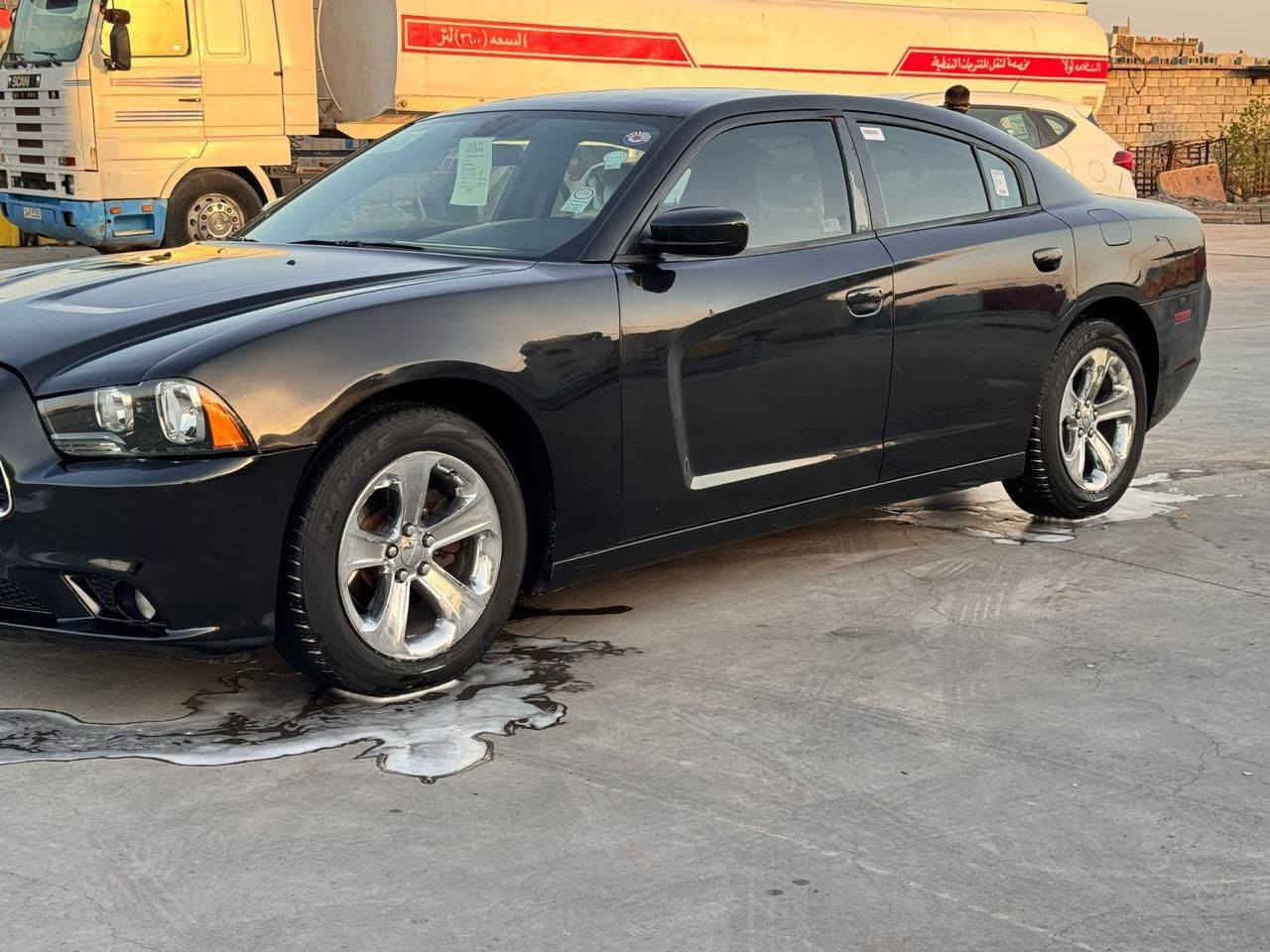 سلام عليكم جارجر 14ادوات كفالة تخم تاير السيارة جاهزة من كلشي مكينه 3600 خليجيه متومه شمالي ارقام اوسنويه سعر 72 بيهه مجال العنوان البصره ***********
