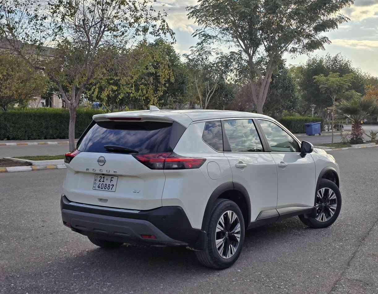 نيسان روج 2022 امريكي فئة SV ✅
ماشية 27  mi فقط
محرك 1.5 Turbo مكفوله على وضع الشركه
ضرر السياره تبديل البنيد فقط وسونر بالمنشور
باقي السياره كفاله عامه بدون رصعات و بارد مكفوله
رقم الشاصي >>     5N1BT3BA9NC709535

مواصفات فئة SV 🔰
• بصمه تشغيل + تشغيل عن بعد
• اربع ابواب بصمه 
• رادارات 360 درجه ( امامي + خلفي + جانبي )
• شفتات ستيرن 
• قطعتين تبريد 
• داخل ابيض بلادي 
• قيادة ذاتيه + اوتو بريك توقف ذاتي
• نقاط عمياء + تحديد مسار 
• اوتو هولد + هندبريك بصمه
• مود درايف 3 وضعيات ( سبورت + ايكو + ستاندرد )
• شاشه جبيره كار بلي 
• كامره خلفيه دواره 
• لدات امامي و خلفي
• لايت زينون بلادي

السياره جديده كلش وجاهزه مابيهه اي نقص 
بسعر مناسب 166 ورقه وبي مجال بسيط
عنوان السياره خانقين  📲   *********** خناقين, ديالى
