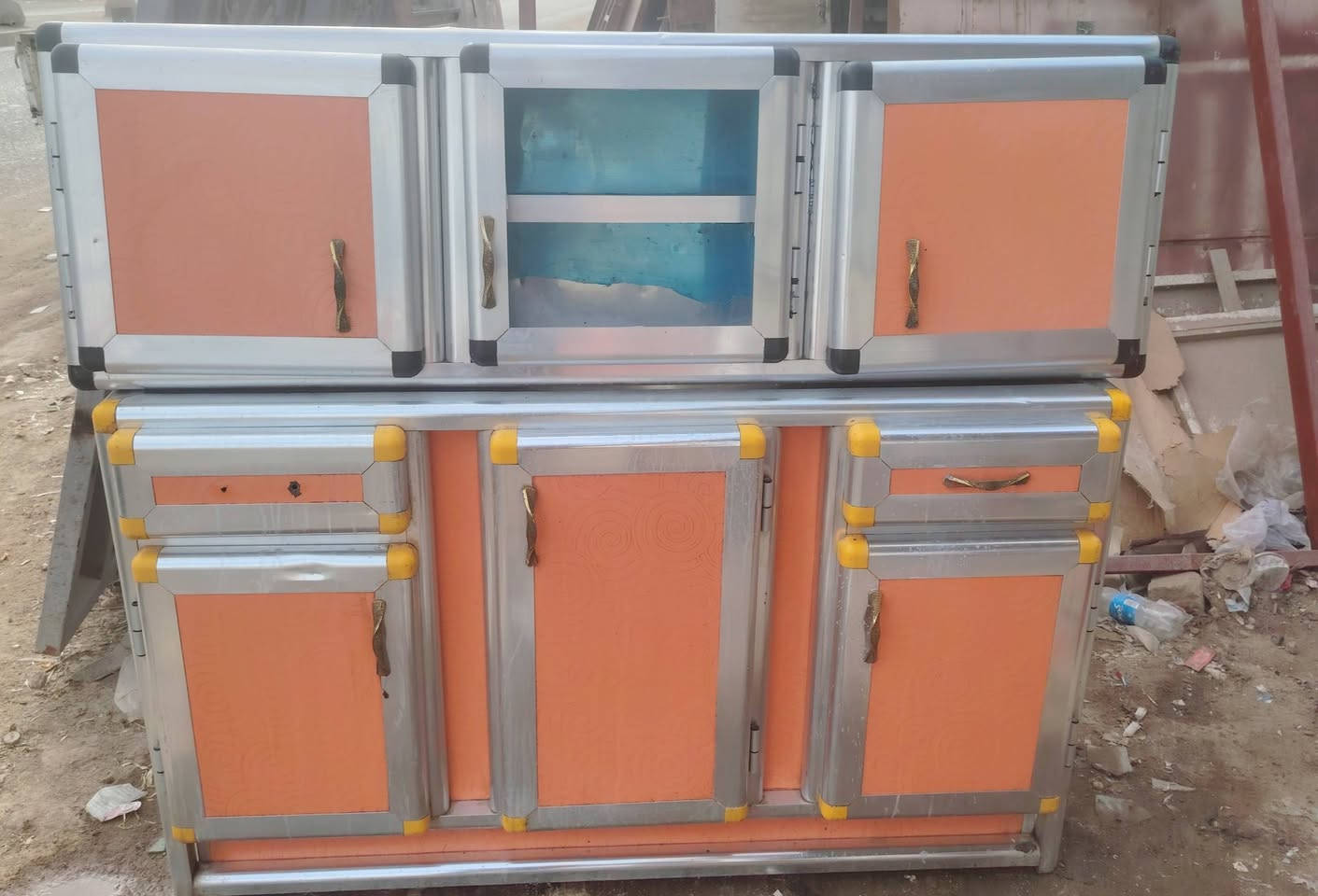 السلام عليكم غطاس شركة انجيكو حجم الكبير جديد غير مستخدم كاونتر قطعتين سخان الطحان الاصلي سنك حوضين اسعار مناسبه تفضل خاص وتدلل المكان بابل مركز المدينه  ***********
