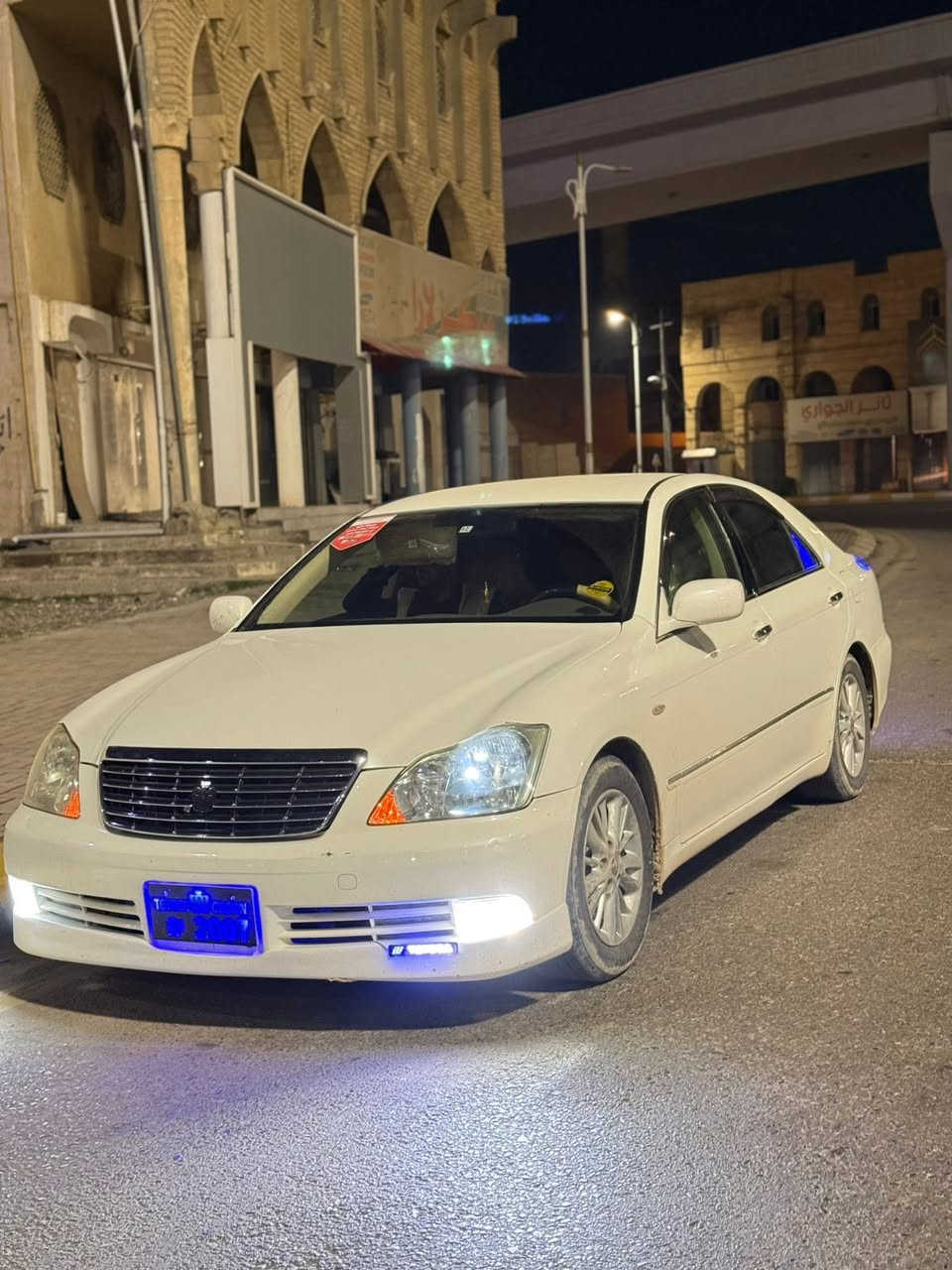 السلام عليكم شاهينه گص گص  انضف من الصور سياره  خير من الله  ما ناقصها  شي السعر 44 وبيها مجال مكان السياره بيجي البوطعمه  هـ ***********
