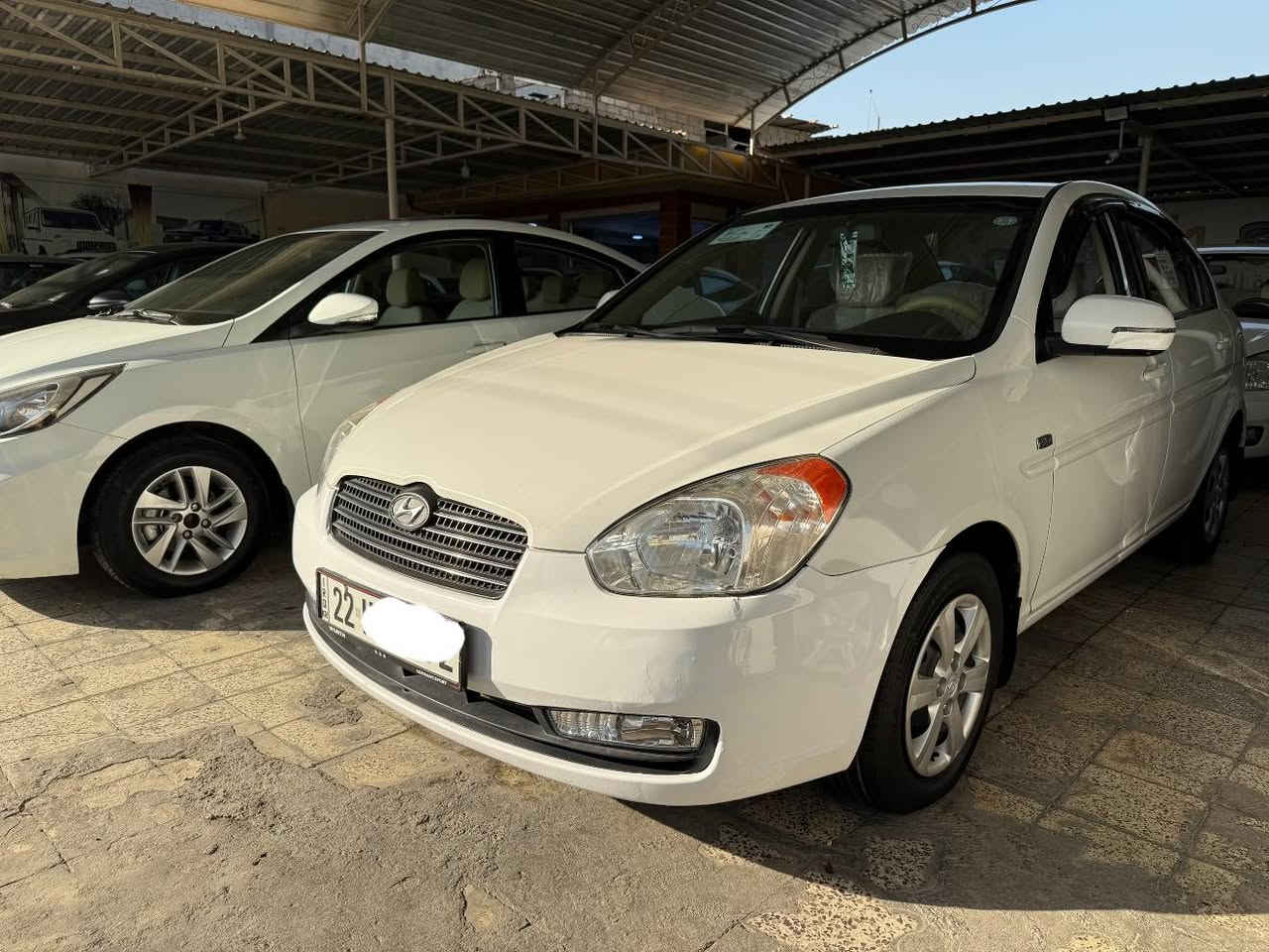 سلام عليكم
هونداي اكسنت 
موديل 2010
محرك 16 اصلي 
رقم أربيل 
رقم سنويه هزه كلو جديد
بدون صبغ 
كير توماتيك
أربع جامات كهرب 
اشاير بلمري 
مكان السياره موصل  📍
معرض ألوان📍
السعر والاستفسار على رقم 
***********
***********
