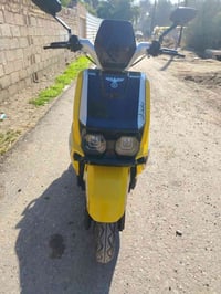 دراجة شحن • قليلة الاستخدام • بطاريات نص عمر