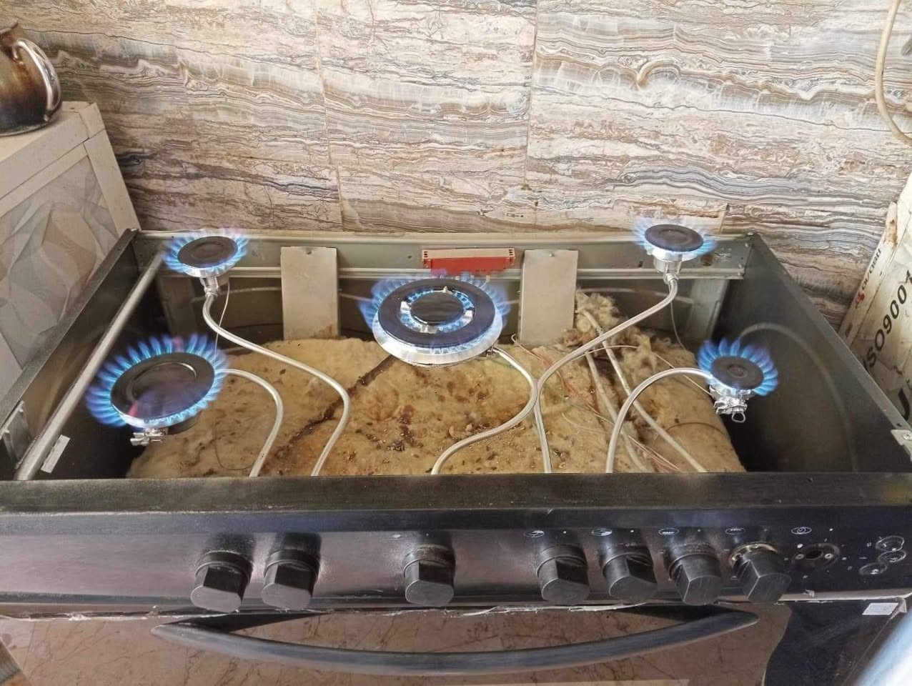 سلام عليكم صيانة موقعية نواع الطباخات نجي البيت ***********
