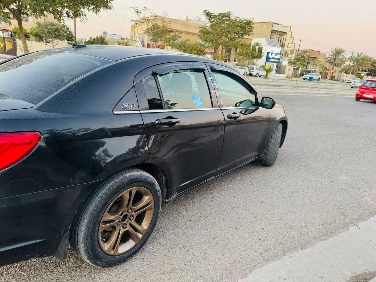 اسلام عليكم للبيع 200C
موديل 2013 حادثه جاملغ وبنيد فقط

كير مكينه صدر تخم تاير كله جديد 

منضومة تبريد كله جديد 

العنان بغداد شهداء البياع 

السعر 60 وبيه مجال حك الجيه
***********
