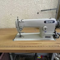 للبيع مكينه خياطه برذر باب اول مشتغله شي جدا قليل (ساعات فقط) ماطور كا...