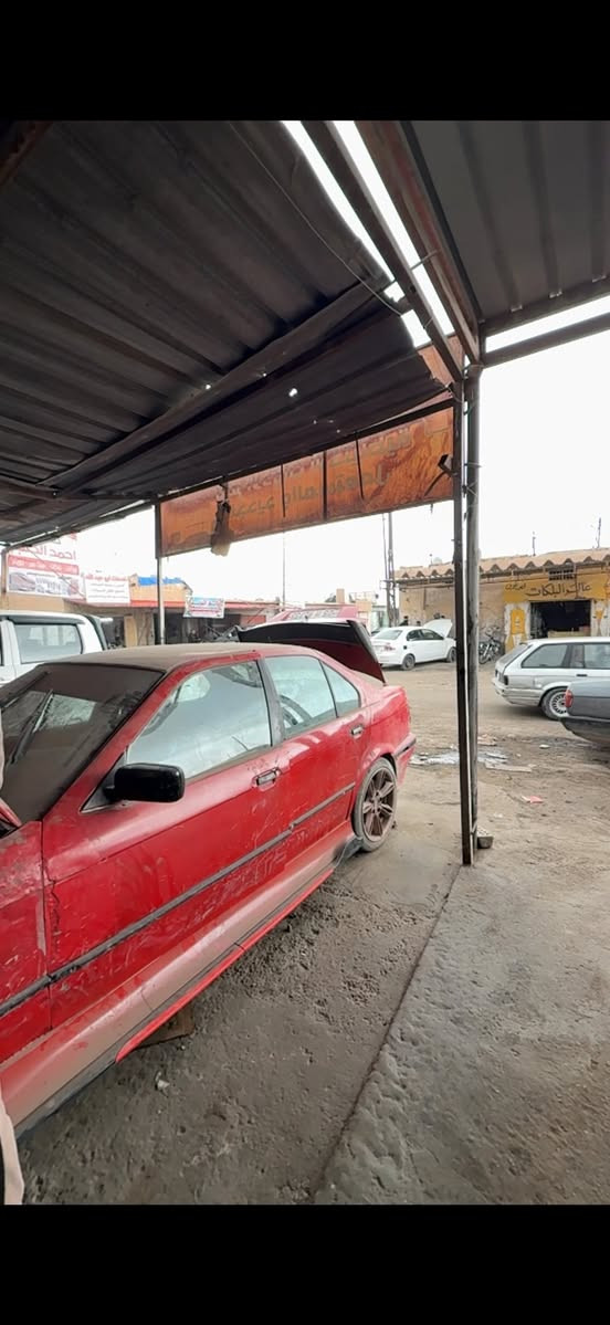 السلام عليكم
بيئم e36 موديل 91 رقم كركوك دولي بإسمي شرط التحويل 

مكينه ٢٥ مسكر تك فانوس كير عادي جاترك 

تبريد جان شغال بس الفان مكام يشتغل وتركته 

سستم صوت وامبلي فاير ودمام 

يرادلها ترتيب شويه

 ٣٨ وبيها مجال بسيط 

مكانها تكريت 

***********
