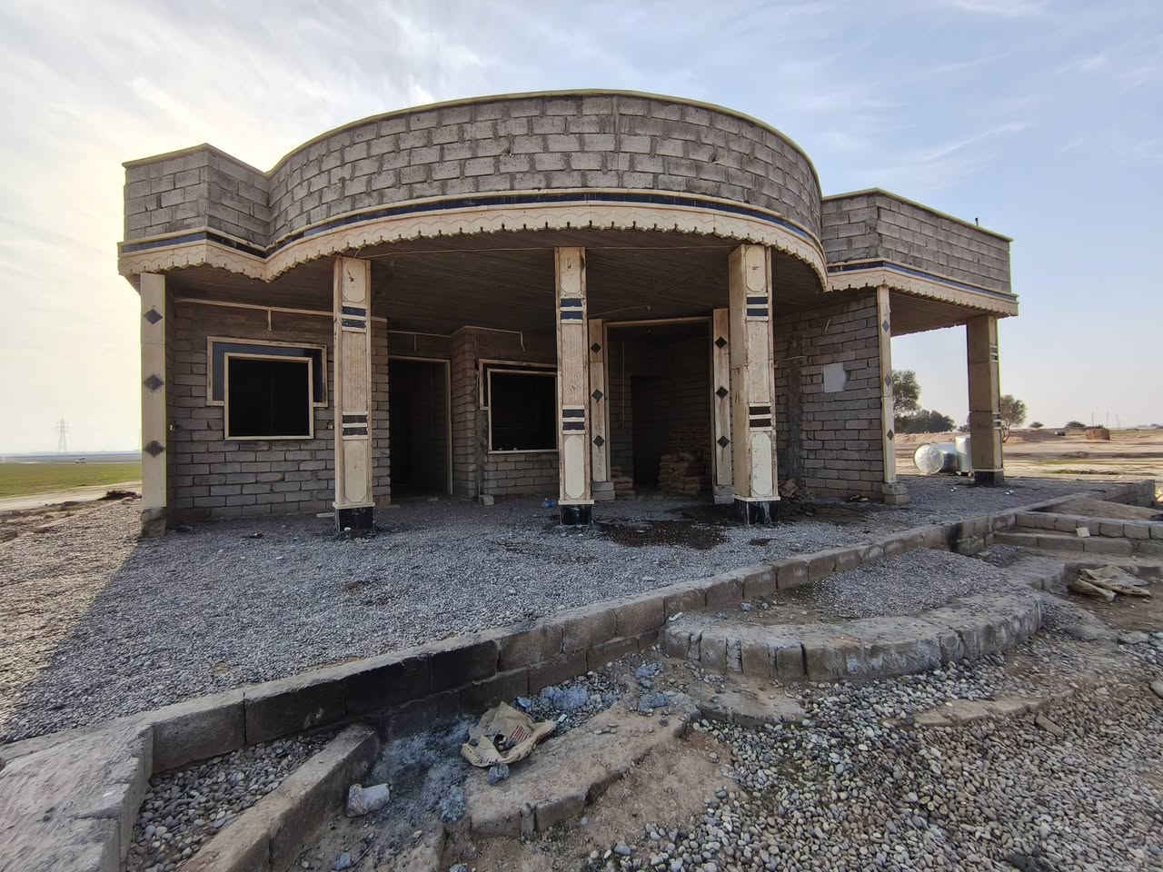 السلام عليكم ;; تم وعلى بركة الله  انجاز العمل. في مفرق الشرقاط   كادر عمل تغليف حجر حلان باحدث الديكورات حسب الطلب تصاميم حديث(( علمآ ان البيت مامجلي)  للأستفسار ***********
