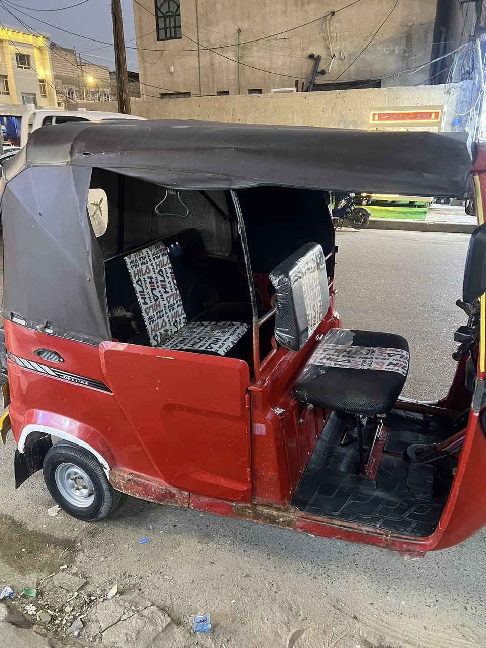 السلام عليكم تكتك مديل 2018 التكتك حلوه ونضيفه رقم وسنويه جديدة البصرة الجمهورية السعر 5 مليون و300 وبيها مجال 

للتواصل/ ***********
